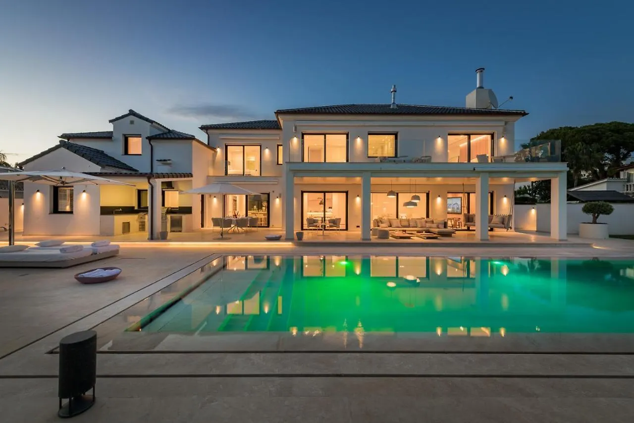 Villa O contacts